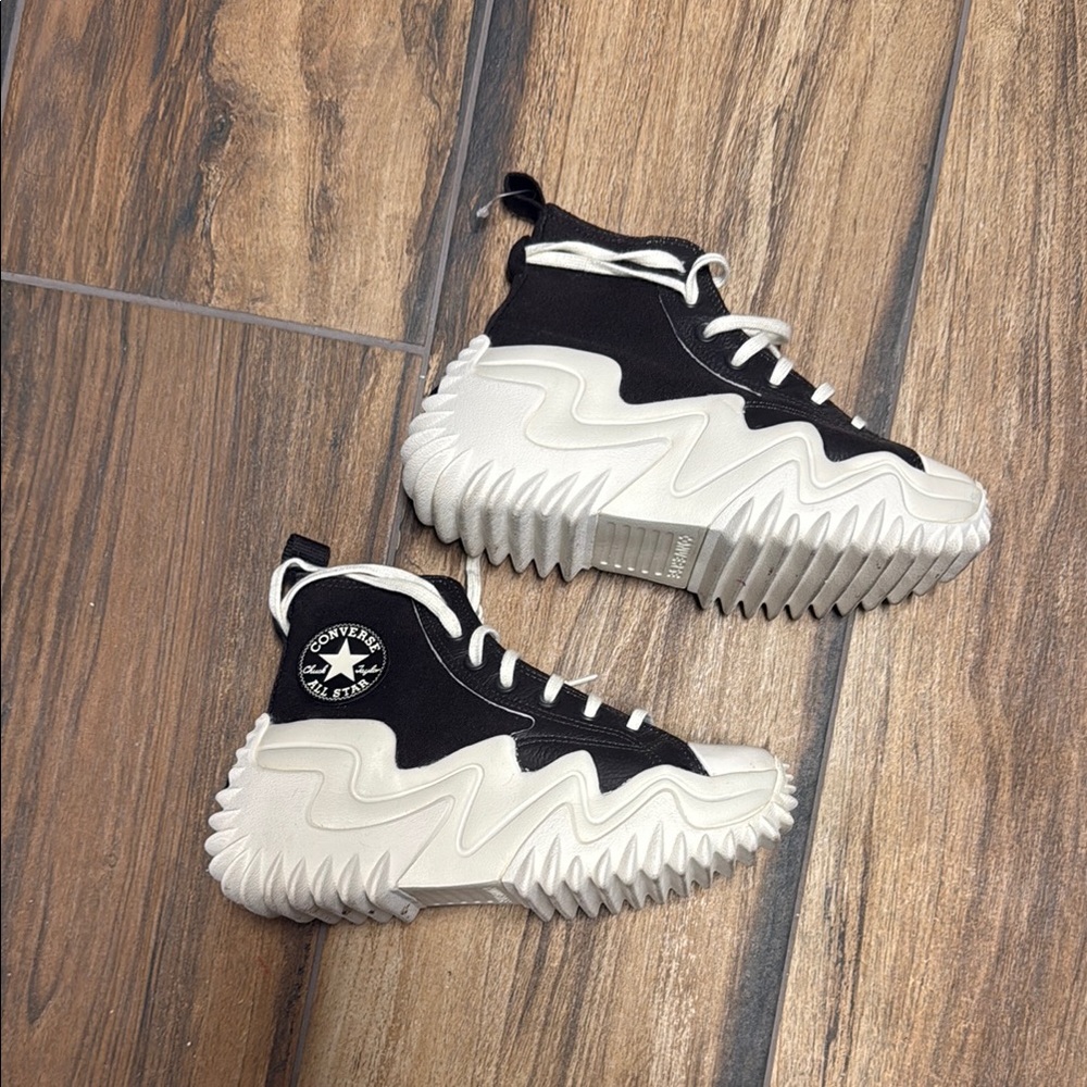 Converse Black and White Zigzag Sole Sneakers